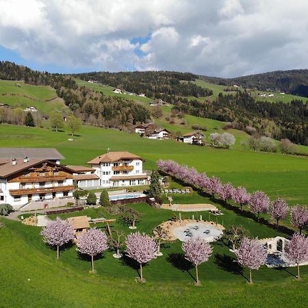 Hotel Nussbaumerhof *** Роденґо Екстер'єр фото
